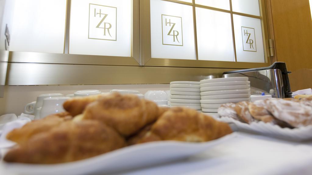 B&B Hotel Zaragoza Royal Экстерьер фото