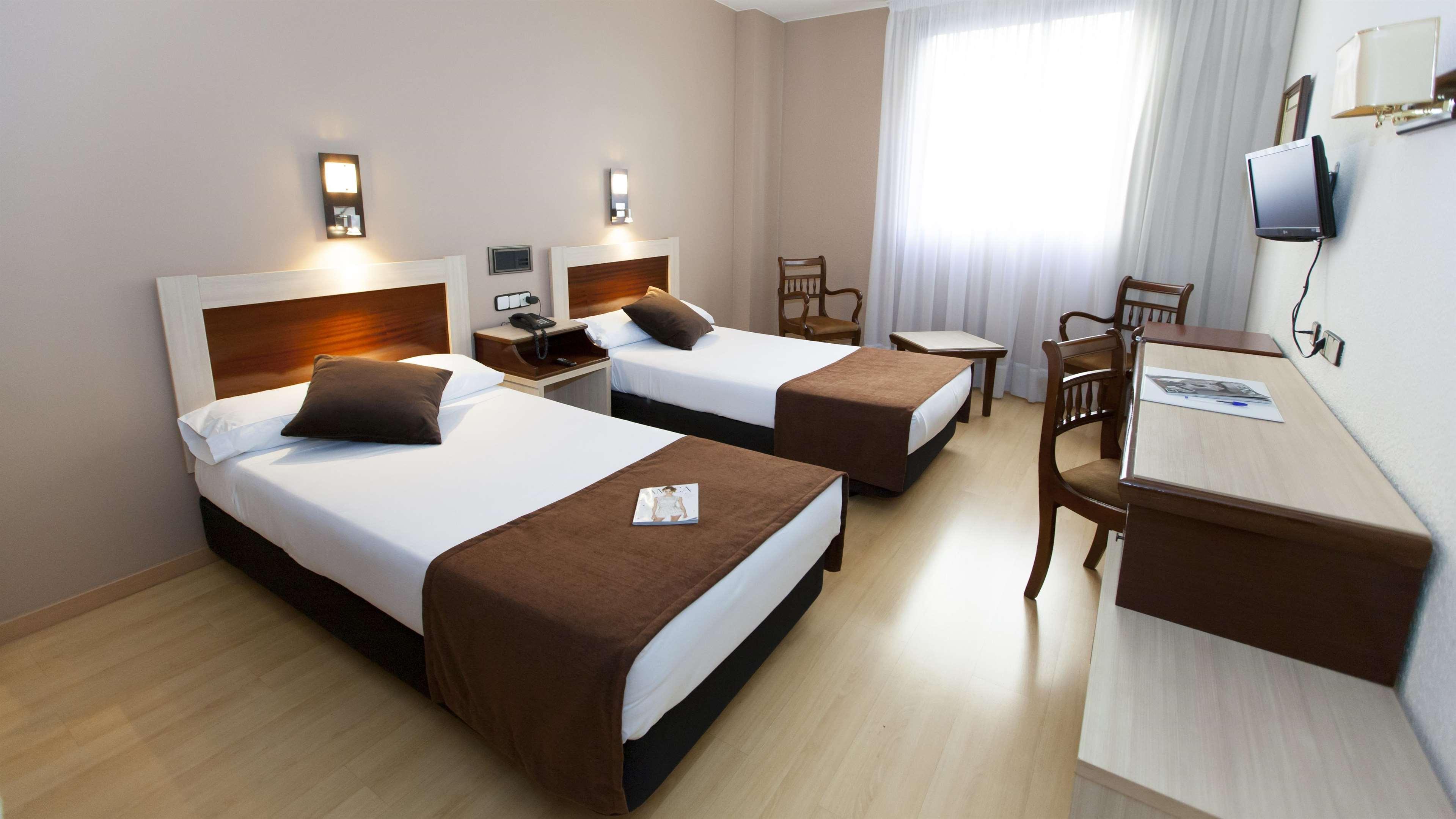B&B Hotel Zaragoza Royal Экстерьер фото