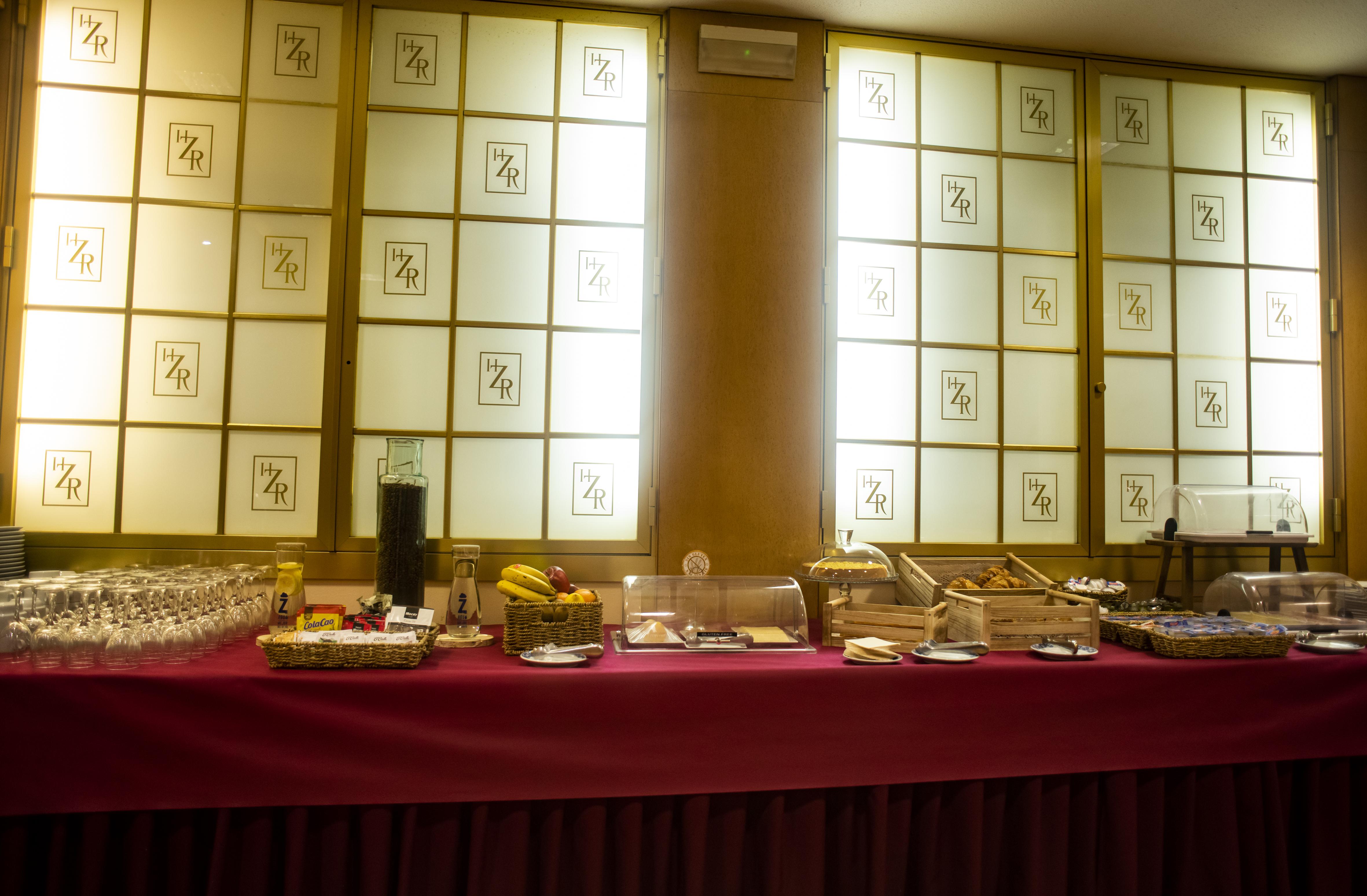 B&B Hotel Zaragoza Royal Экстерьер фото