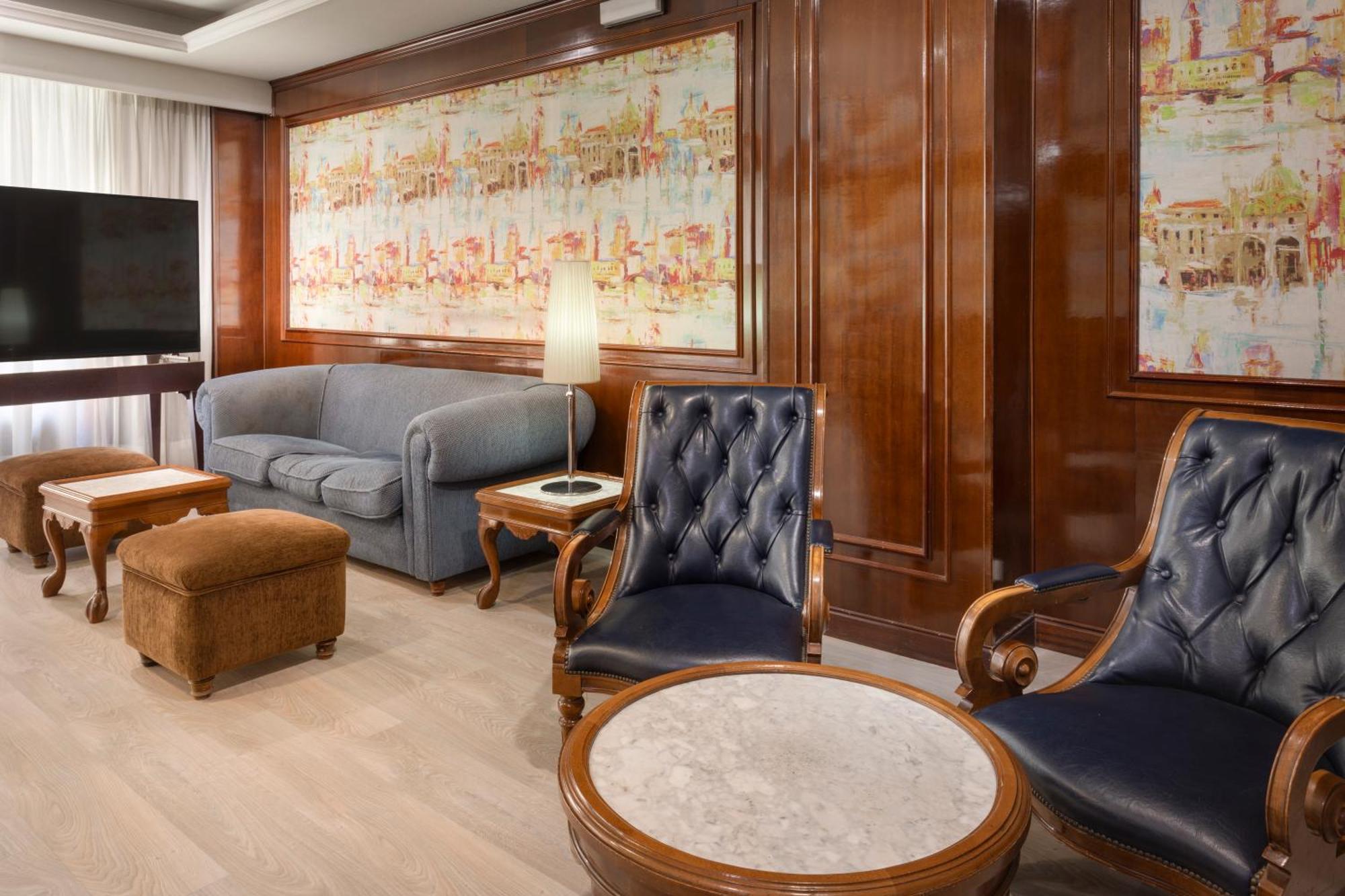 B&B Hotel Zaragoza Royal Экстерьер фото