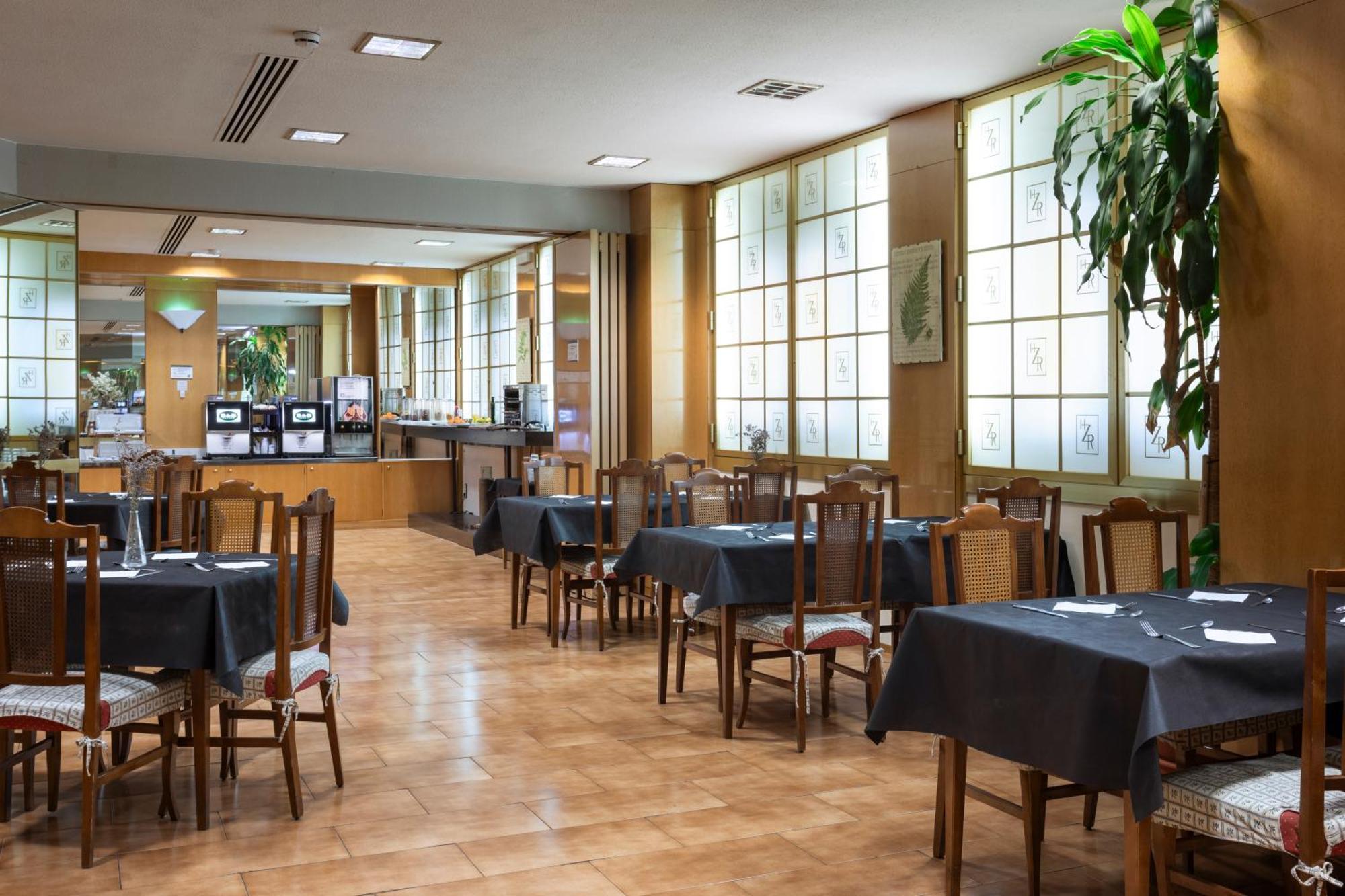 B&B Hotel Zaragoza Royal Экстерьер фото