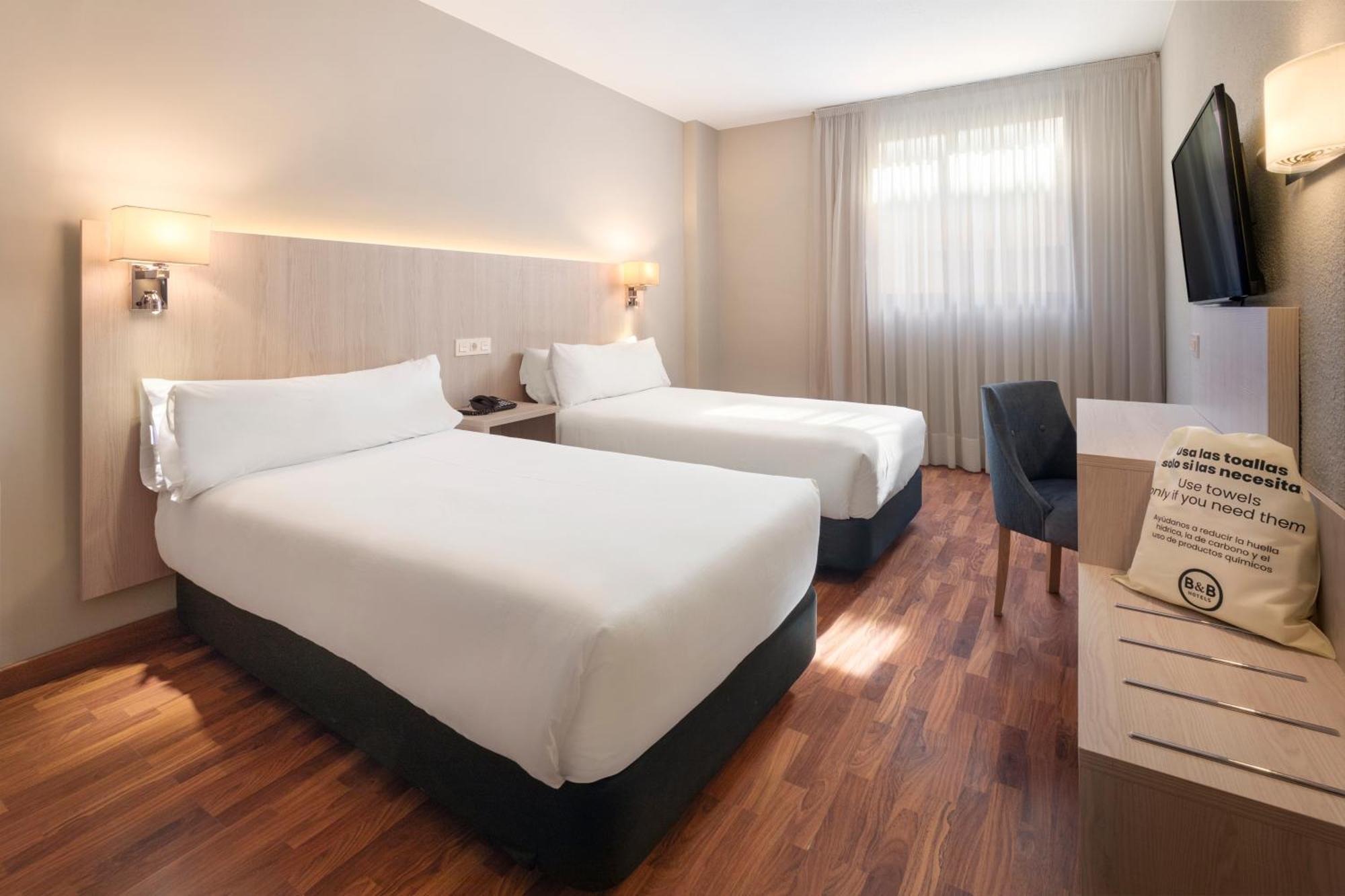 B&B Hotel Zaragoza Royal Экстерьер фото